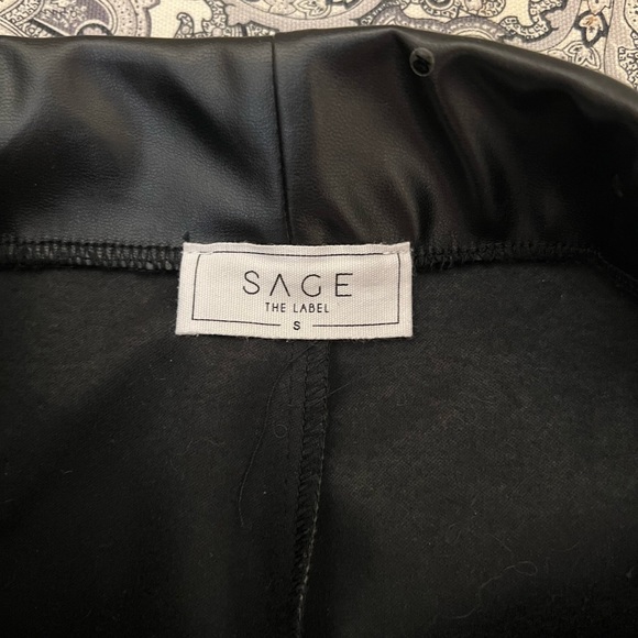 Katy vegan leather pants - Picture 4 of 5